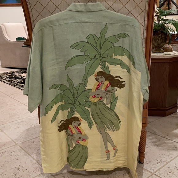 Tommy Bahama 100% Linen Button Down Shirt - Picture 2 of 3